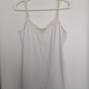 Elegant White Lace Trim Chemise